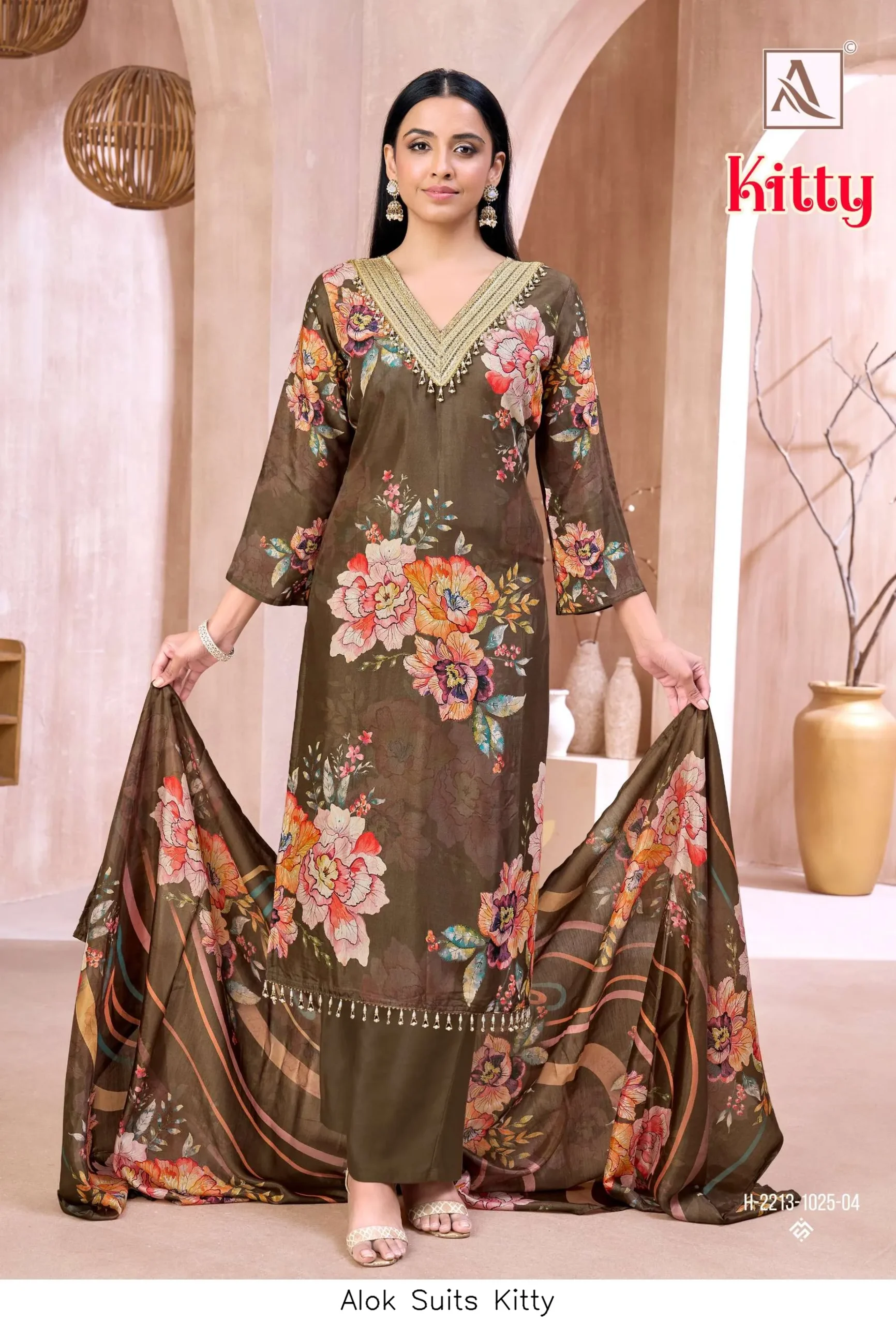 Alok Suits Kitty - Image 2