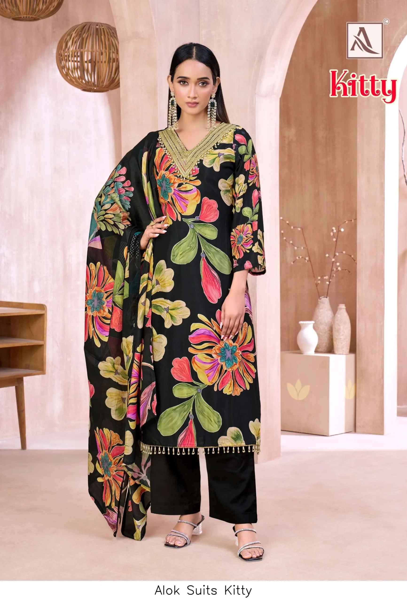 Alok Suits Kitty - Image 5