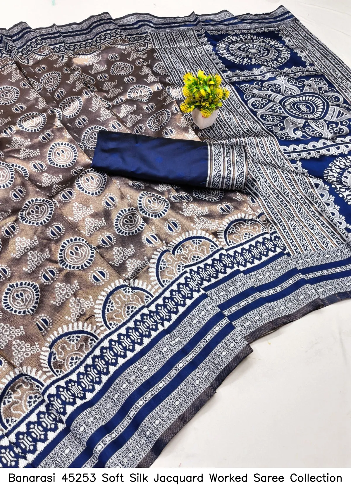 Banarasi 45253 Soft Silk Jacquard Worked Saree Collection - Image 10