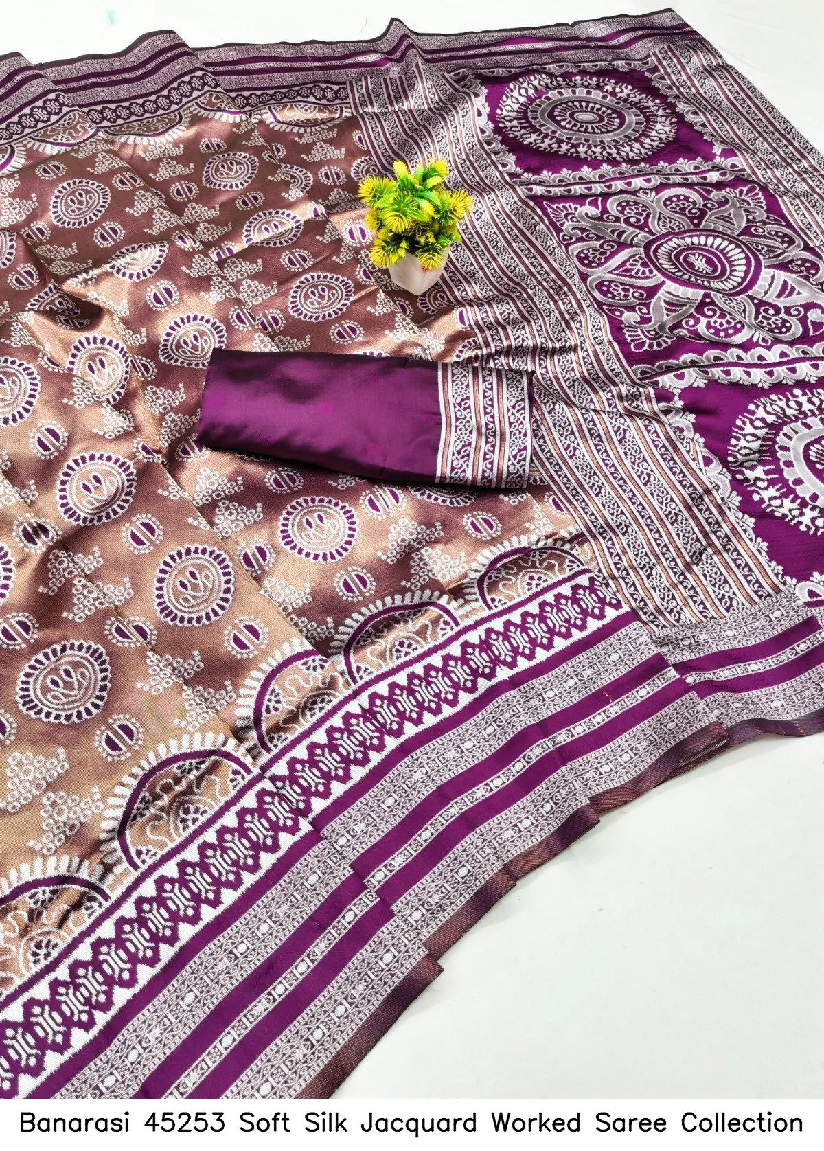 Banarasi 45253 Soft Silk Jacquard Worked Saree Collection - Image 4