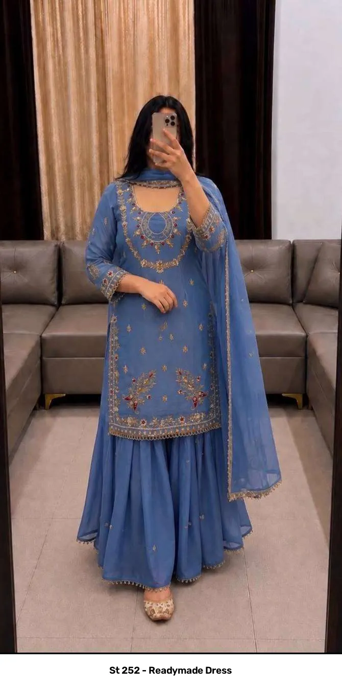 St 252 - Readymade Dress - Image 2