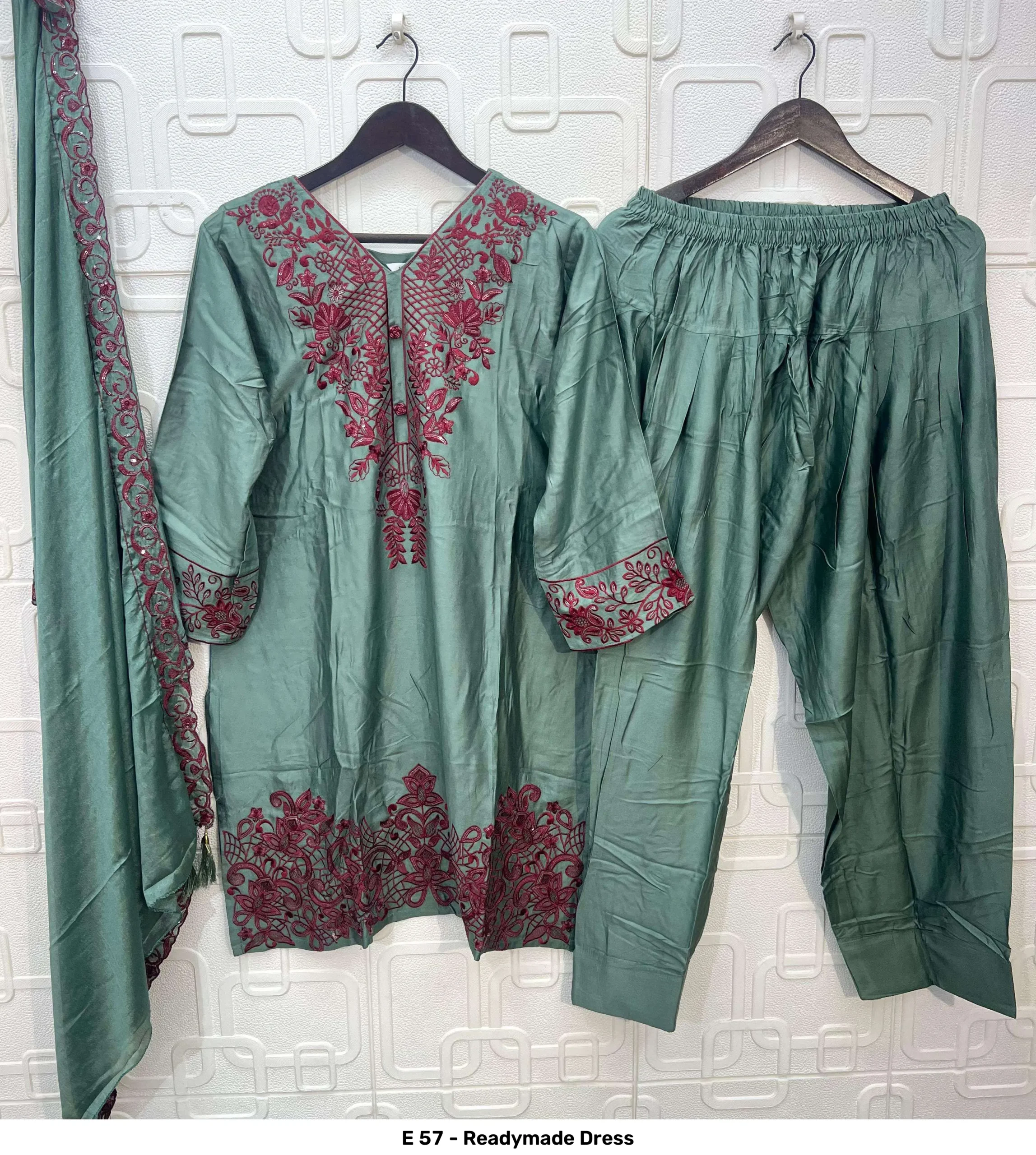 E 57 - Readymade Dress - Image 5